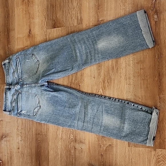 Altar'd State Distressed Straight Leg Jean's Size 25 - Picture 3 of 5